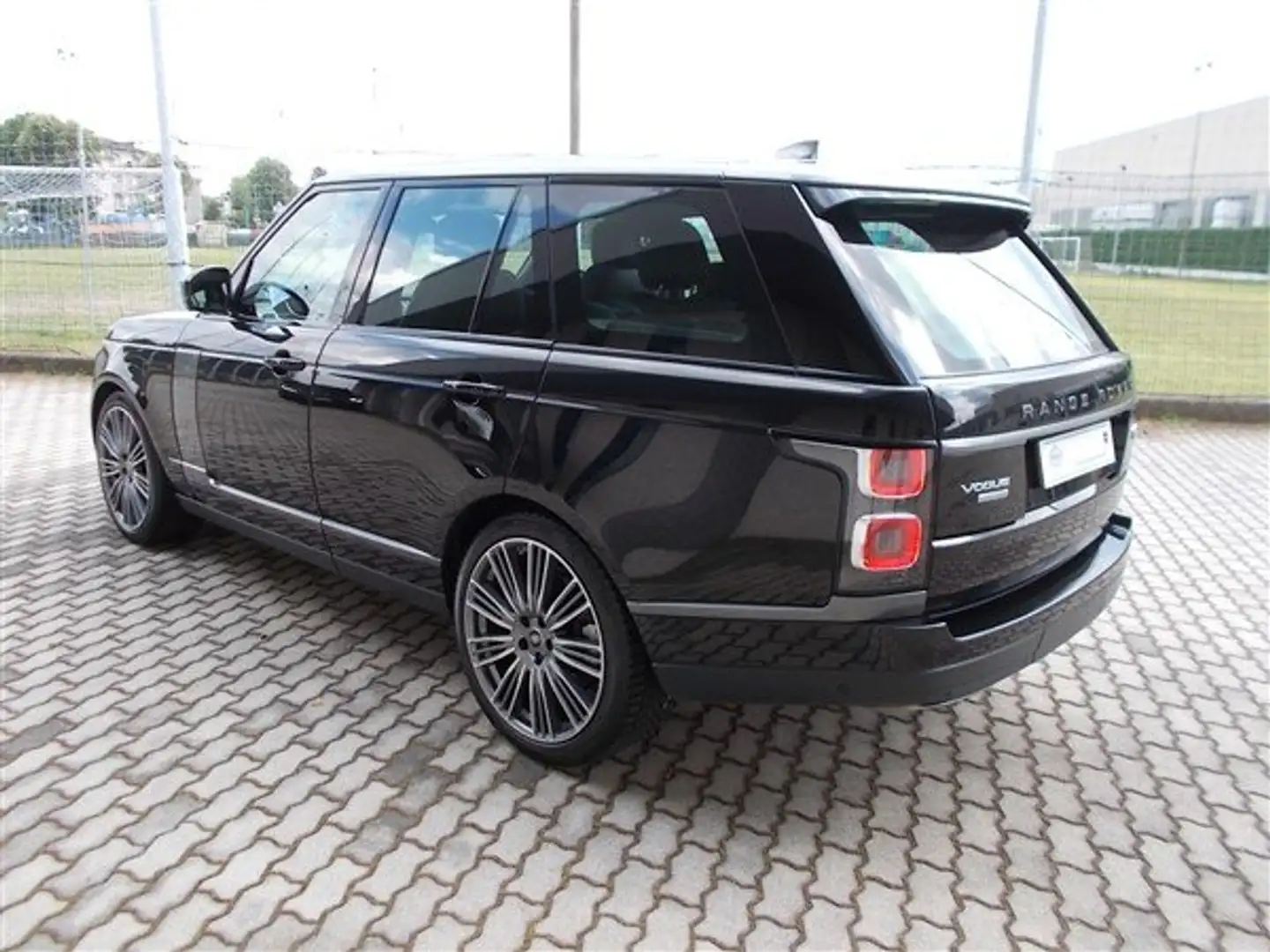 Land Rover Range Rover Range Rover 5.0 V8 s/c Autobiography auto Black - 2