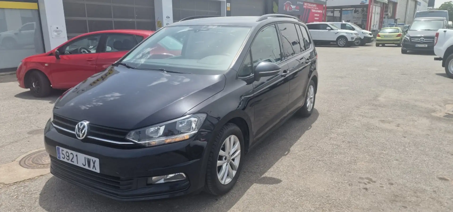 Volkswagen Touran 1.6TDI Business Edition 85kW Noir - 1
