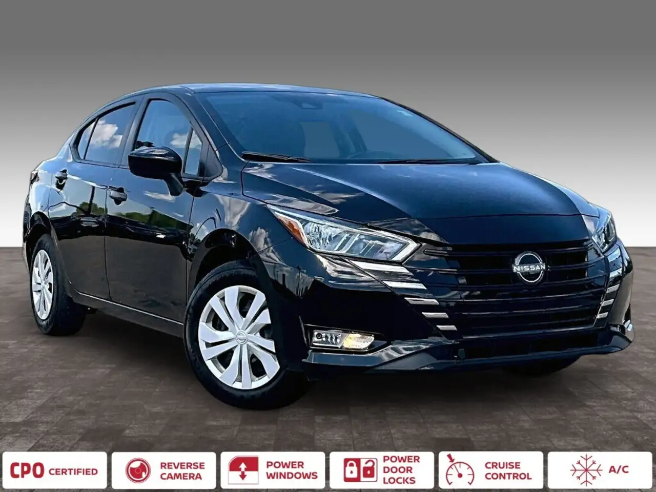 Nissan Versa fotografie Nissan Versa