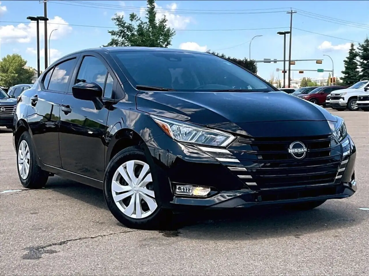 Nissan Versa fotografie Nissan Versa