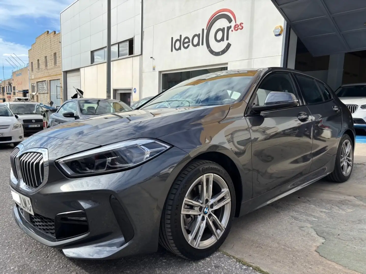 BMW 118 118i M Sport Gris - 1