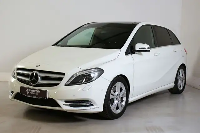 Mercedes-Benz B 220 4Matic 7G-DCT Sport Pak. COMAND AHK