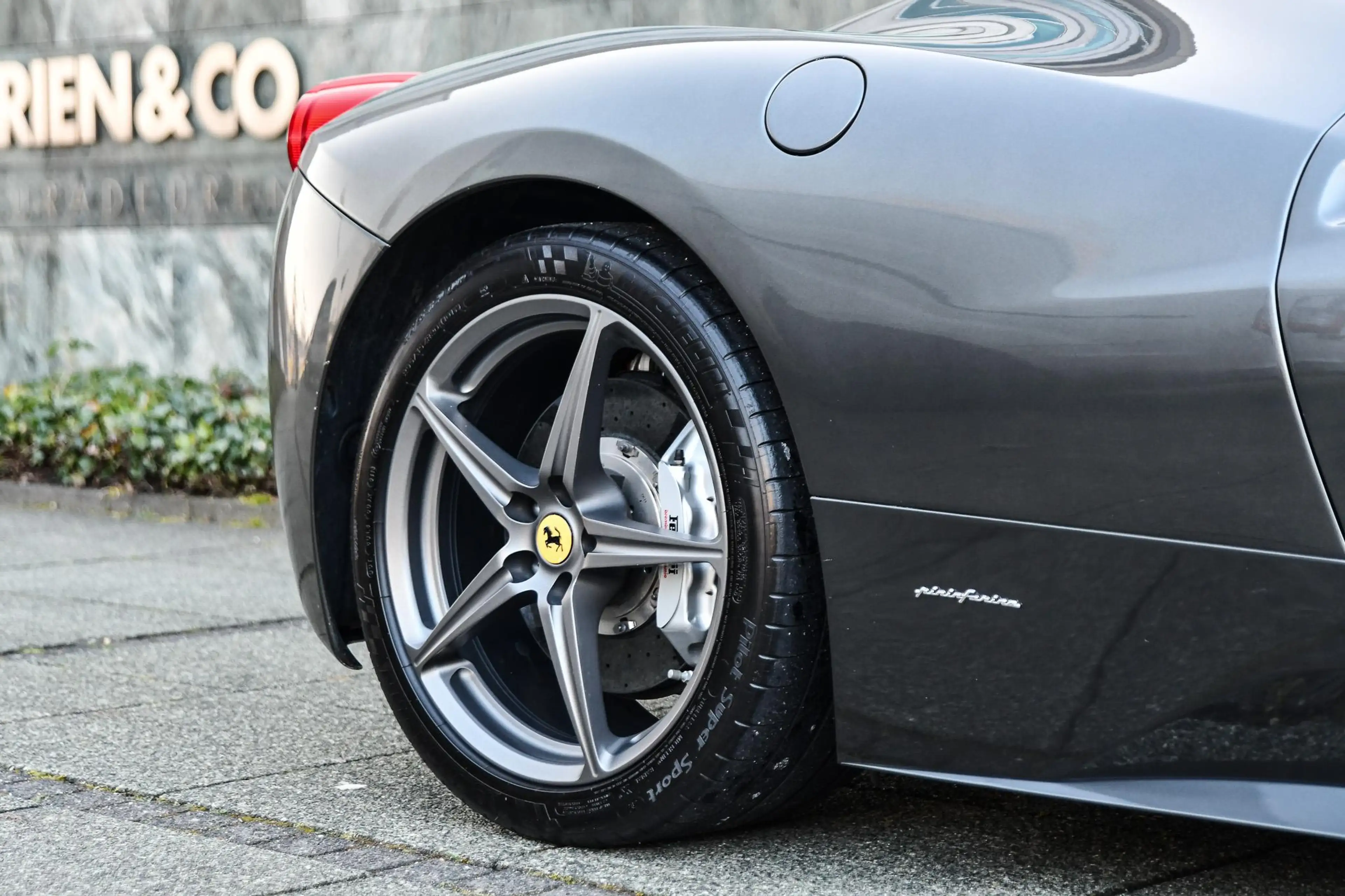 Ferrari 458 4.5 V8 Italia Grigio Silverstone — photo 23