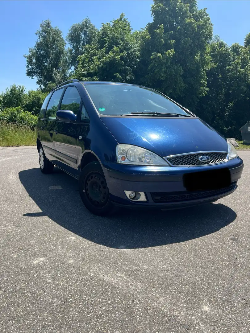 Ford Galaxy Ambiente Blau - 1