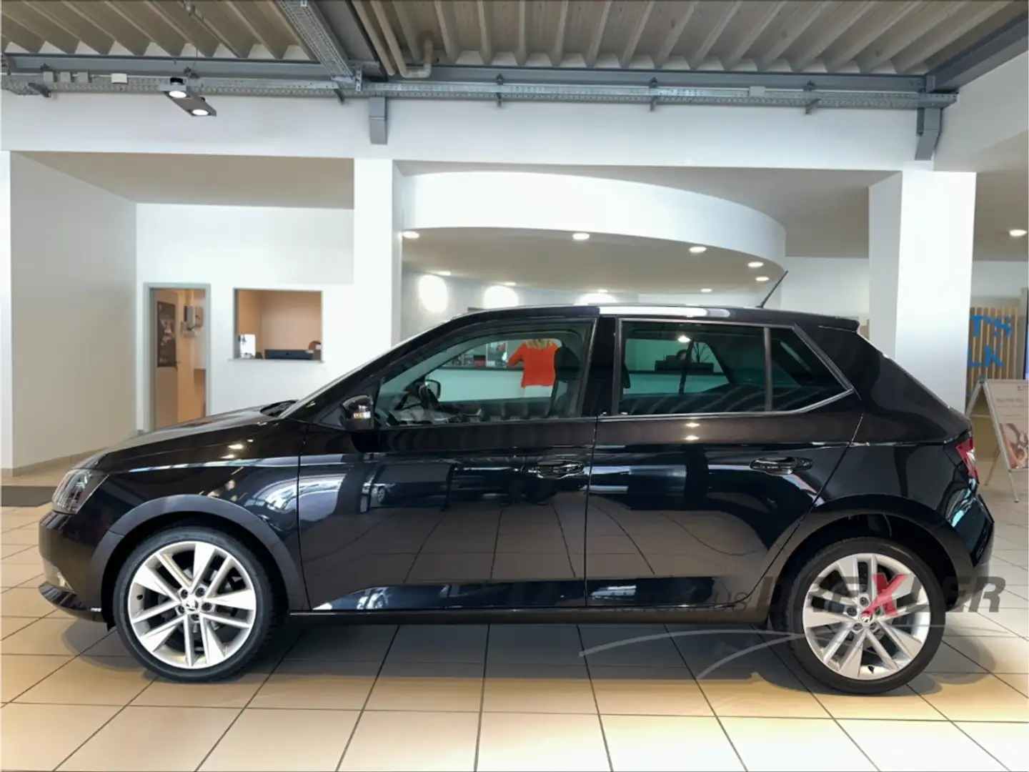 Skoda Fabia Clever 1.0L (Sitzheizung, BT) Noir - 2