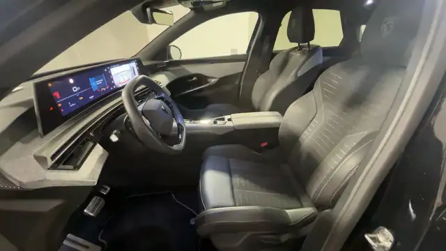 Peugeot 3008 view 8