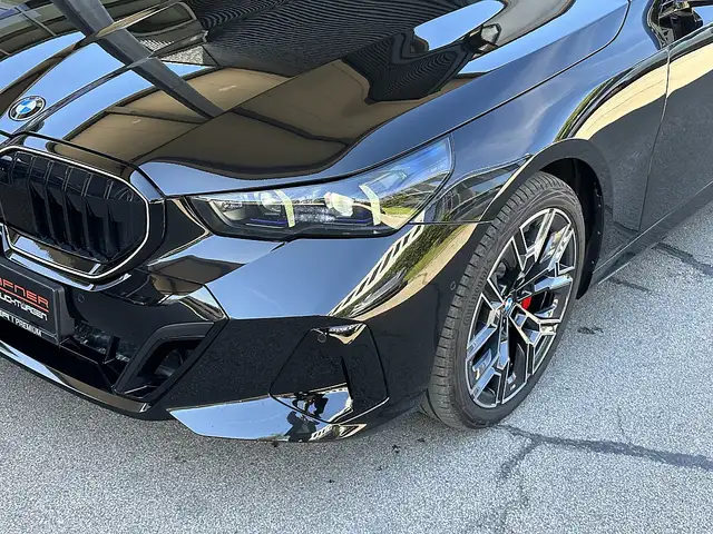 BMW 520 i Touring M-Sportpaket PRO Aut. / Iconic Glow /... Ansicht 5
