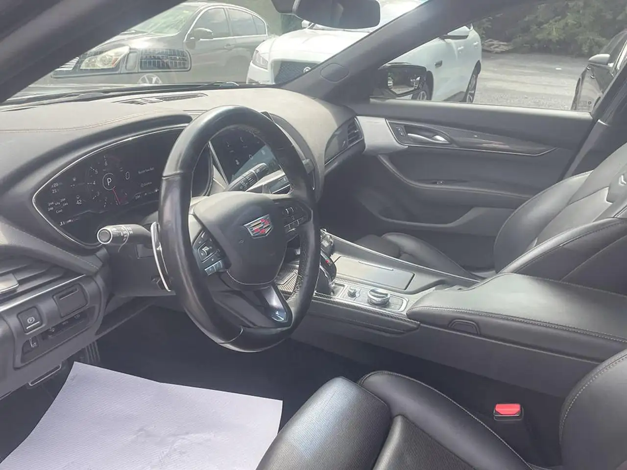 Cadillac CT5-V снимка Cadillac CT5-V