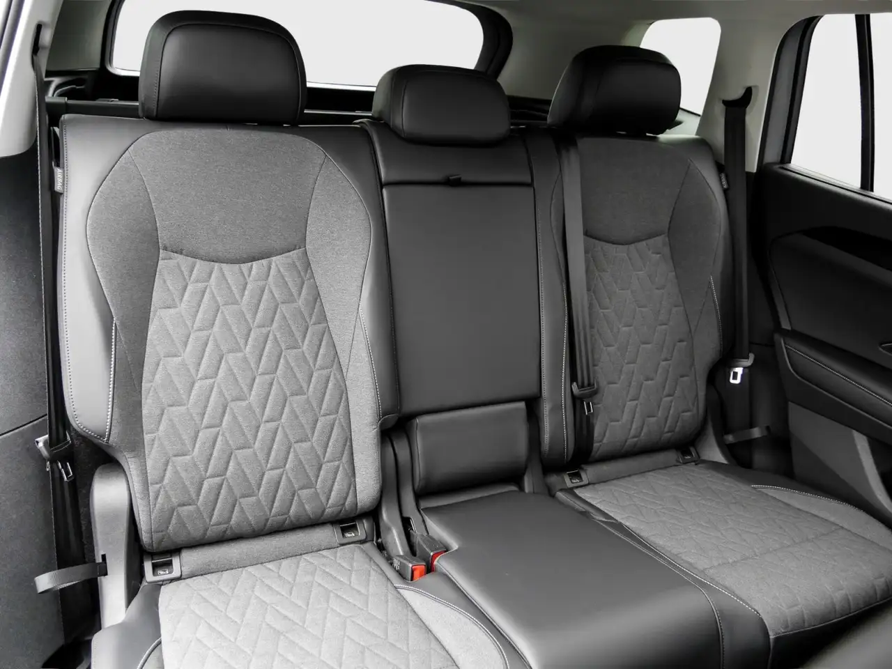 Volkswagen Tayron Life 2.0 TDI DSG 4M LED+ Navi Harman AHK ACC 20" 4