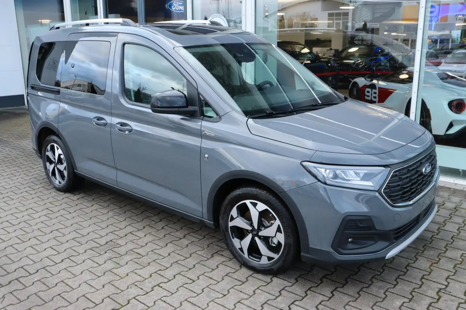 Ford Tourneo Connect Active 1.5 EcoBoost PHEV L1 Blanc - 2