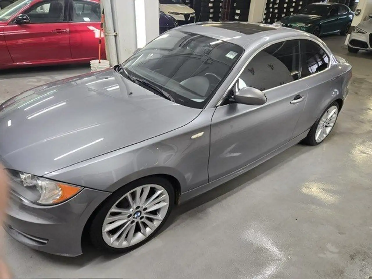 BMW 1 Series снимка BMW 1 Series