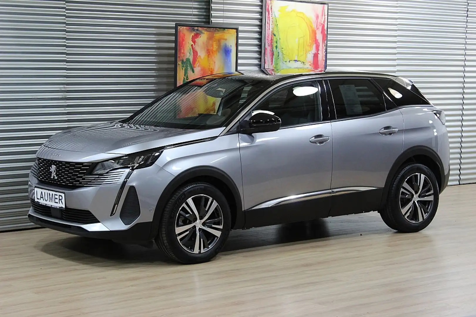Peugeot 3008 PureTech 130 6-Gang-Manuell Allure +motorisiert... Grau - 1