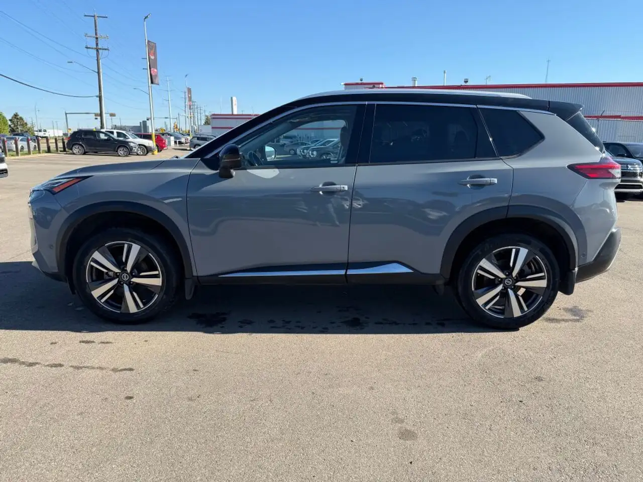 Nissan Rogue снимка Nissan Rogue