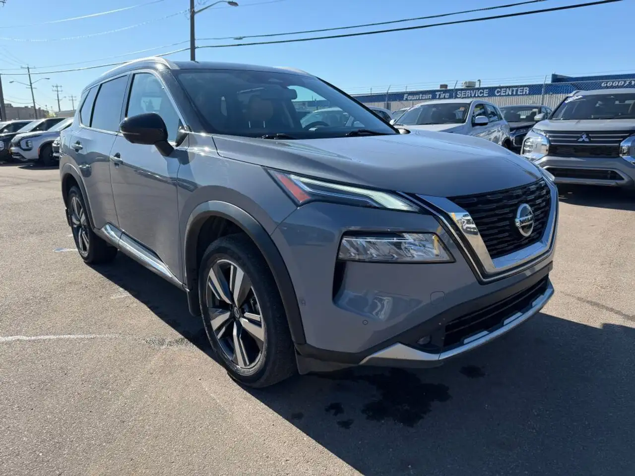 Nissan Rogue снимка Nissan Rogue