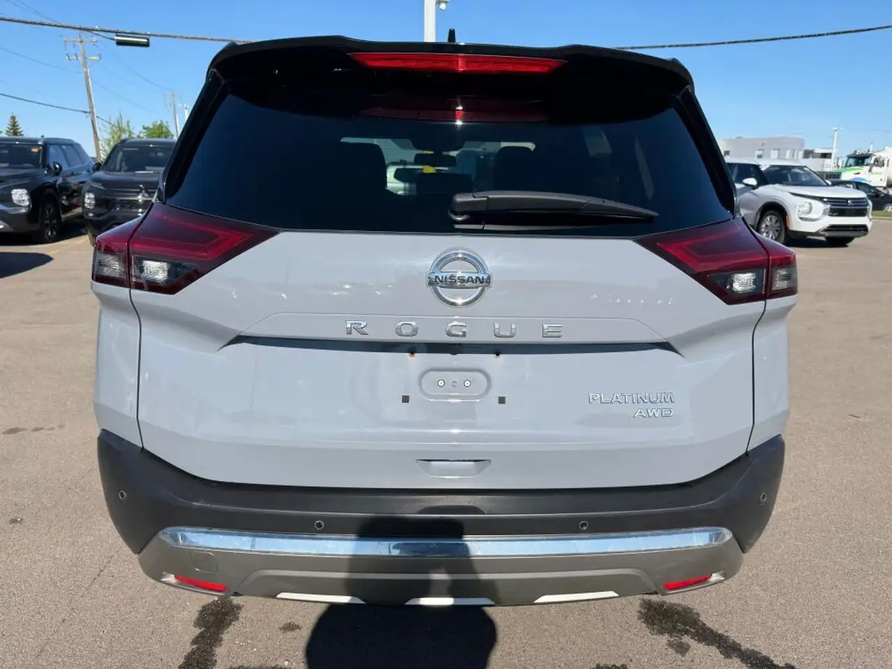 Nissan Rogue снимка Nissan Rogue