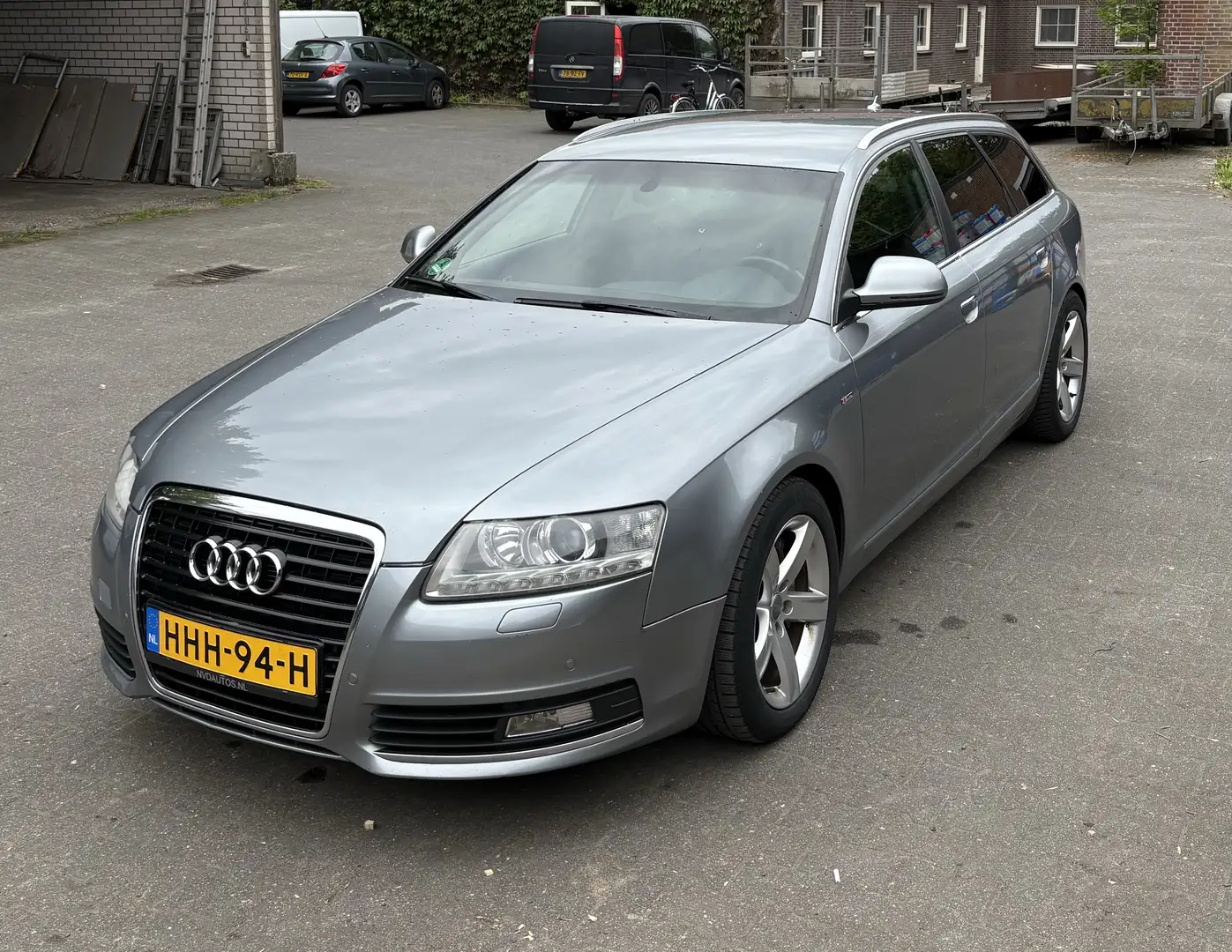Audi A6 3.0 TDI Quattro S-Line Grijs - 2