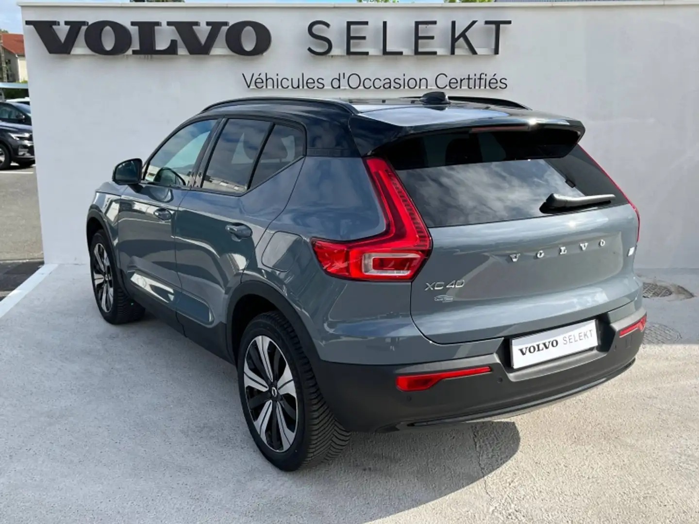 Volvo XC40 Recharge 231ch Ultimate EDT Grau - 2