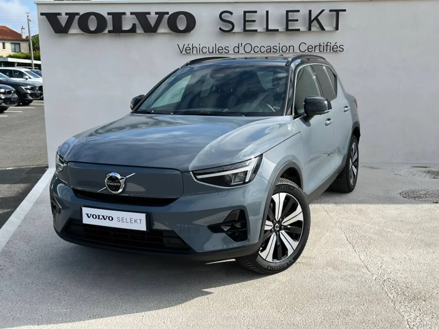 Volvo XC40 Recharge 231ch Ultimate EDT Grau - 1