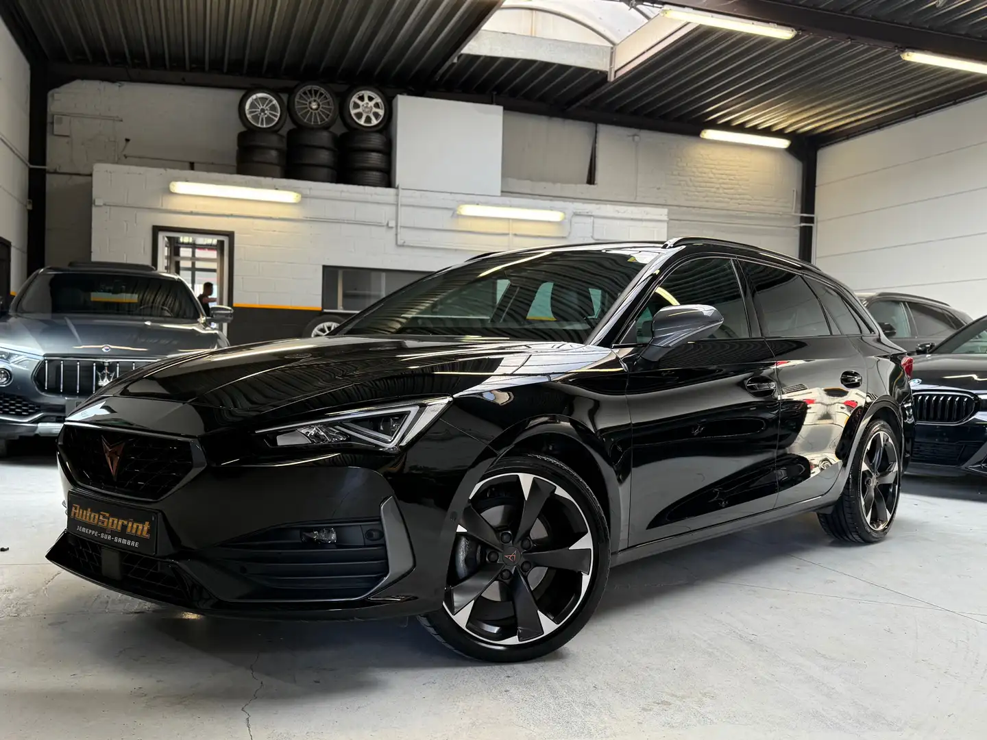 CUPRA Leon ST 1.5 eTSI MHEV DSG Noir - 1