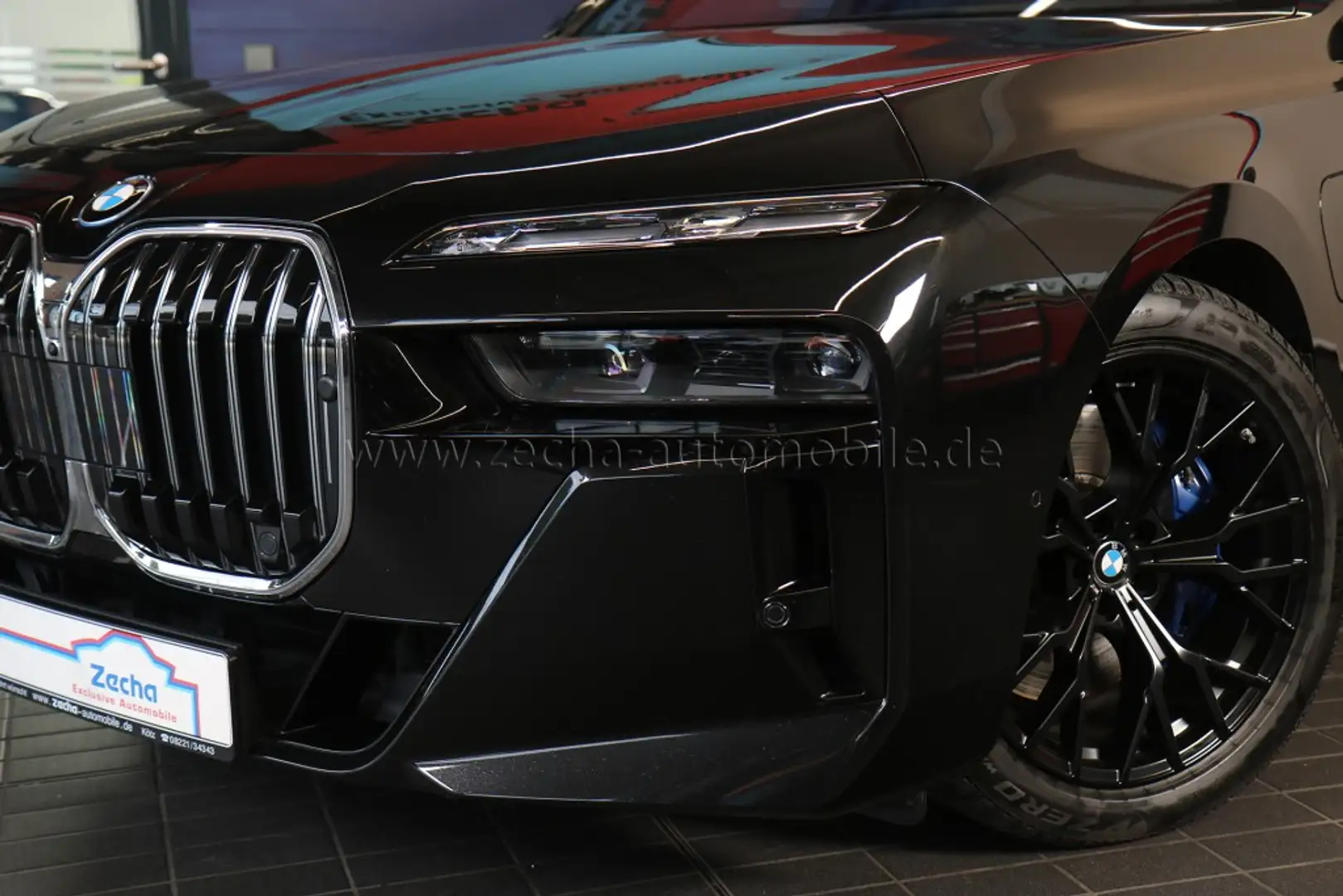 BMW 750 e xDr M-Sport B&W Massage Sitzlüf.Kristalls. Noir - 2