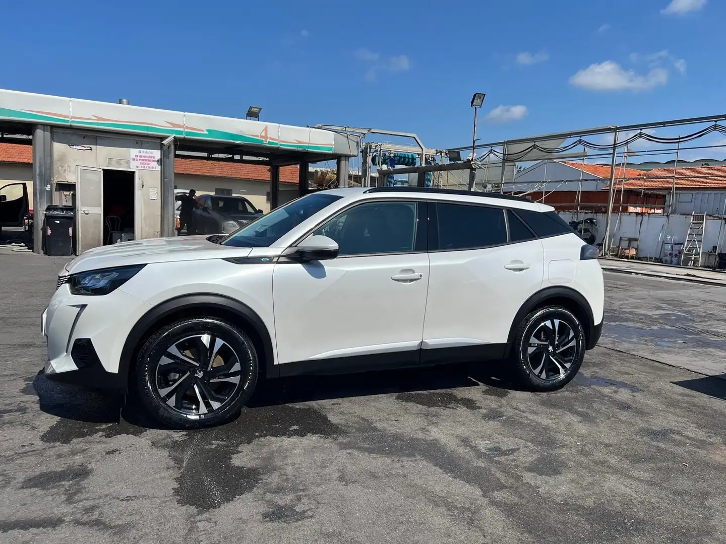 Peugeot e-2008 2008 II 2020 e-2008 Allure Pack 100kW Bianco - 1