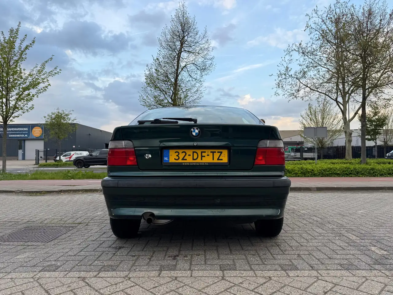 BMW 316i Compact, foto 4