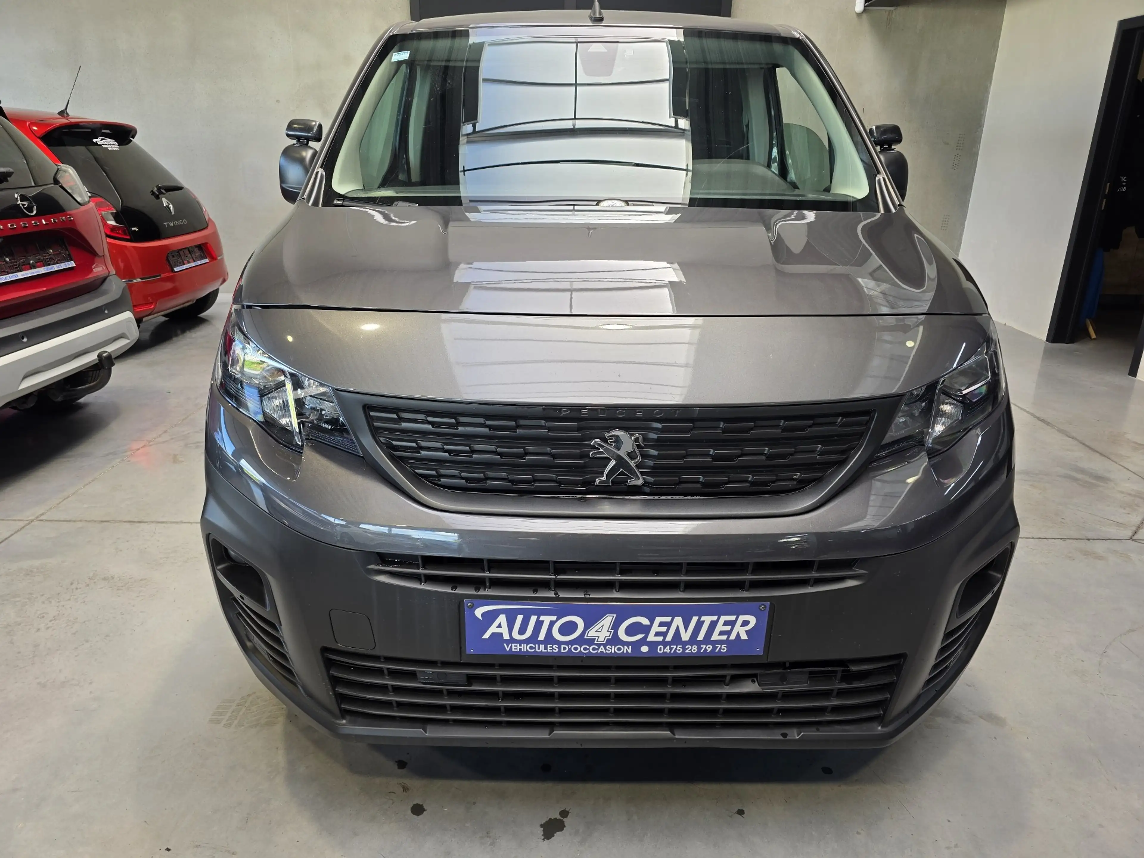 Peugeot Partner 1.5 BlueHDi // GPS / 3 PLACES / GARANTIE 1 AN // — photo 2