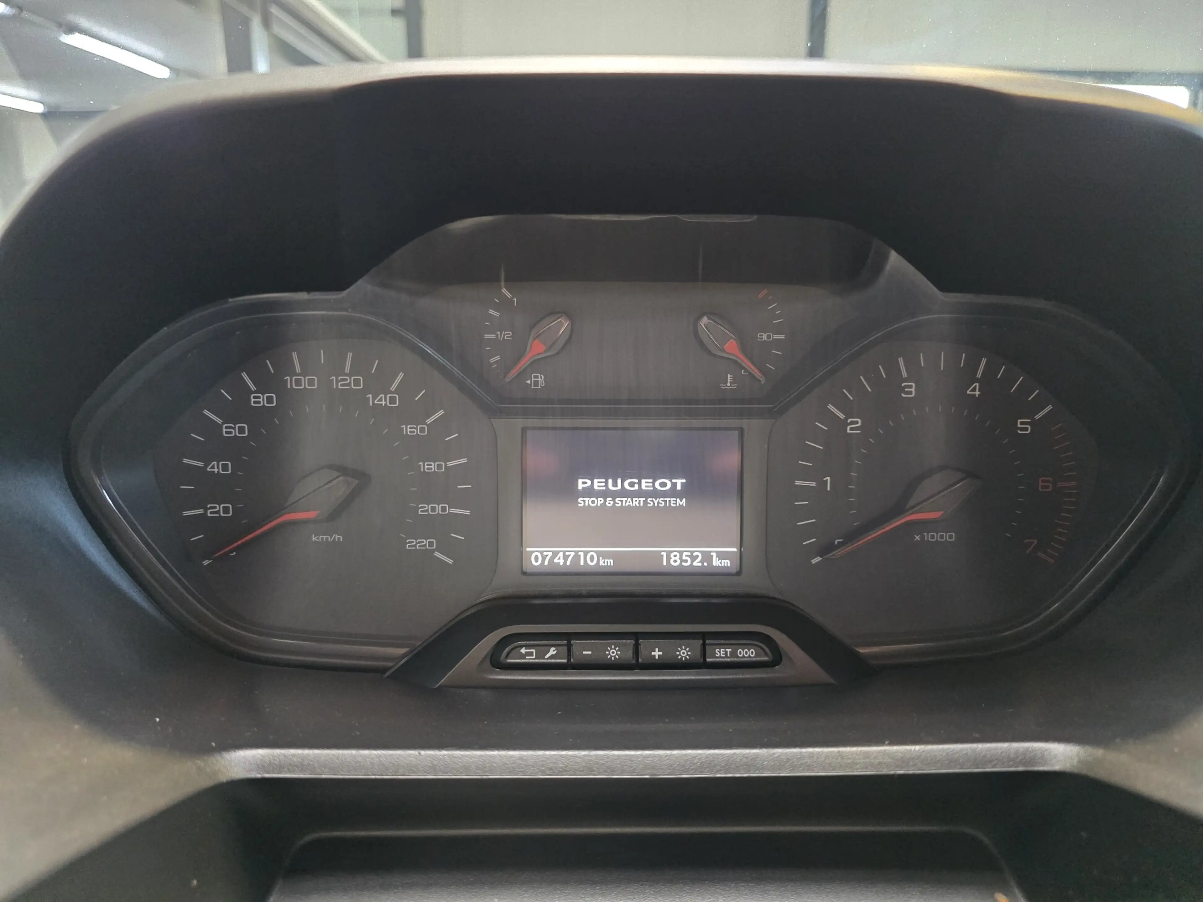 Peugeot Partner 1.5 BlueHDi // GPS / 3 PLACES / GARANTIE 1 AN // — photo 12