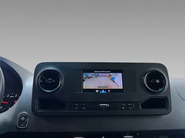 Mercedes-Benz Sprinter view 15
