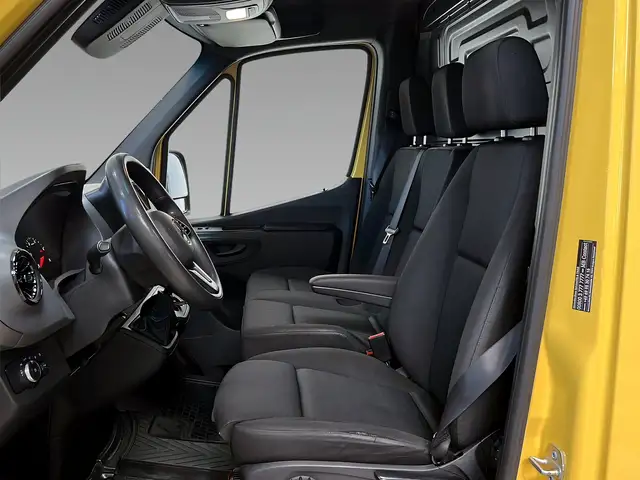 Mercedes-Benz Sprinter view 10