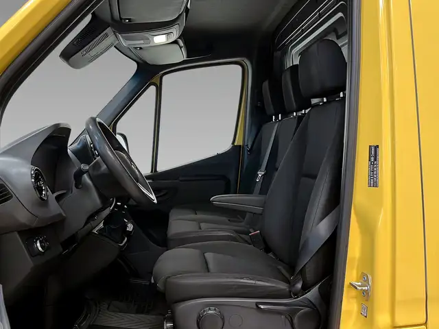 Mercedes-Benz Sprinter view 9
