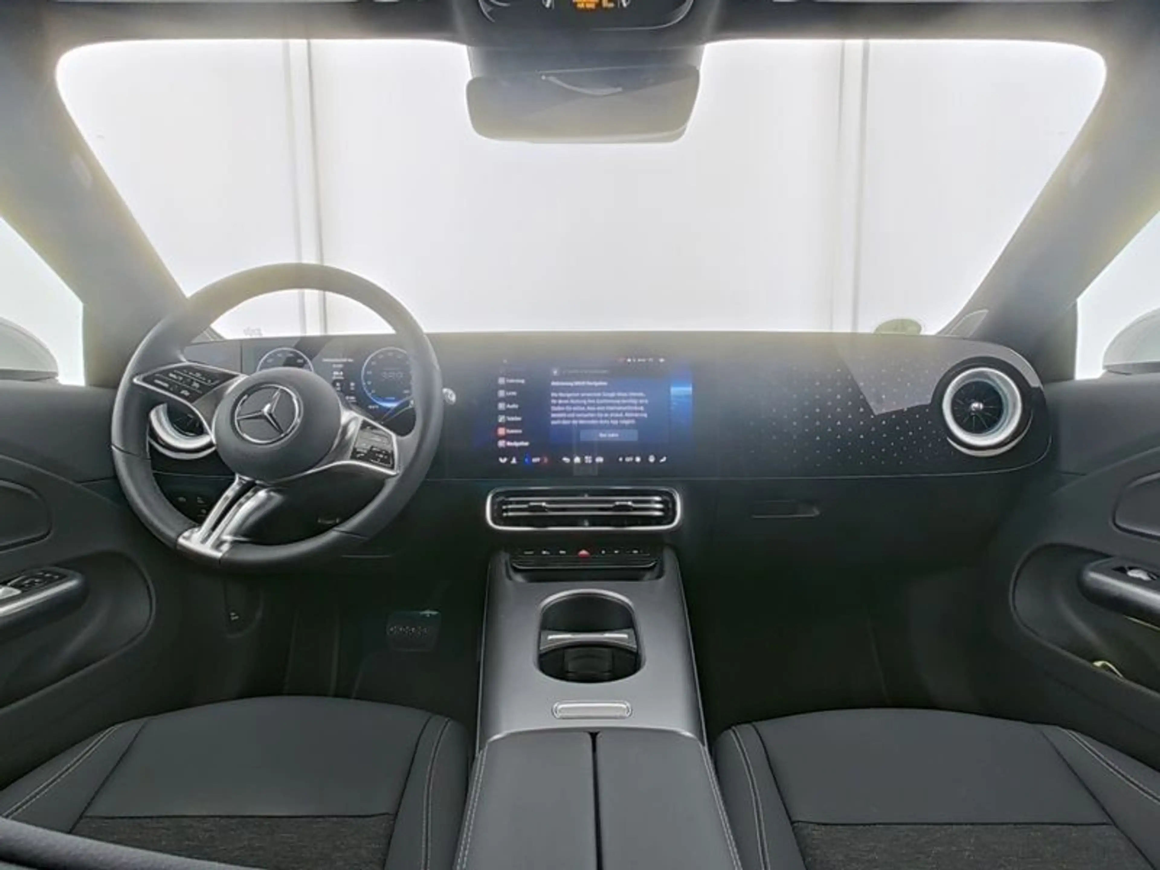 Mercedes-Benz CLA 250 + EQ PROGR-ADVANCED+ 360° HuD AHK DISTRON — photo 8