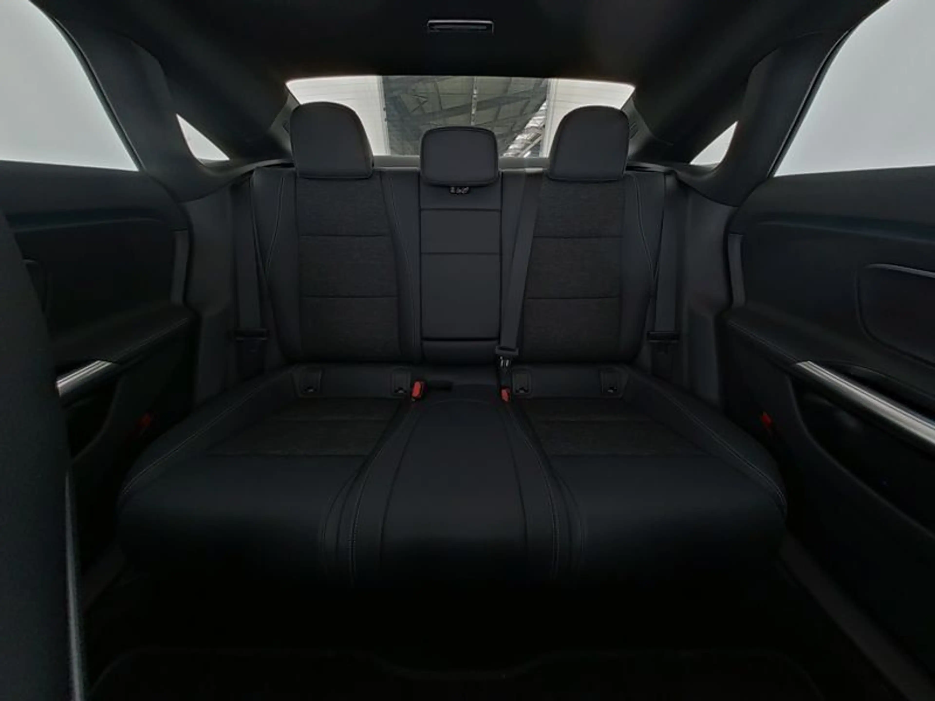 Mercedes-Benz CLA 250 + EQ PROGR-ADVANCED+ 360° HuD AHK DISTRON — photo 9