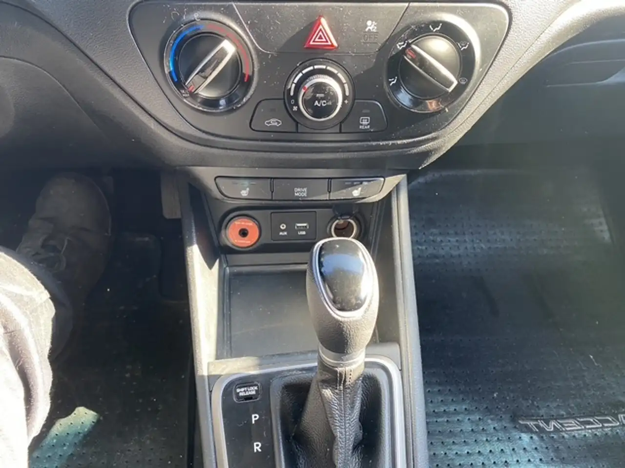 Hyundai ACCENT снимка Hyundai ACCENT