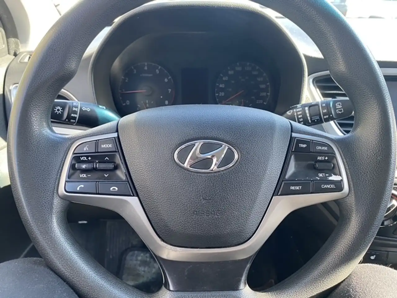 Hyundai ACCENT снимка Hyundai ACCENT