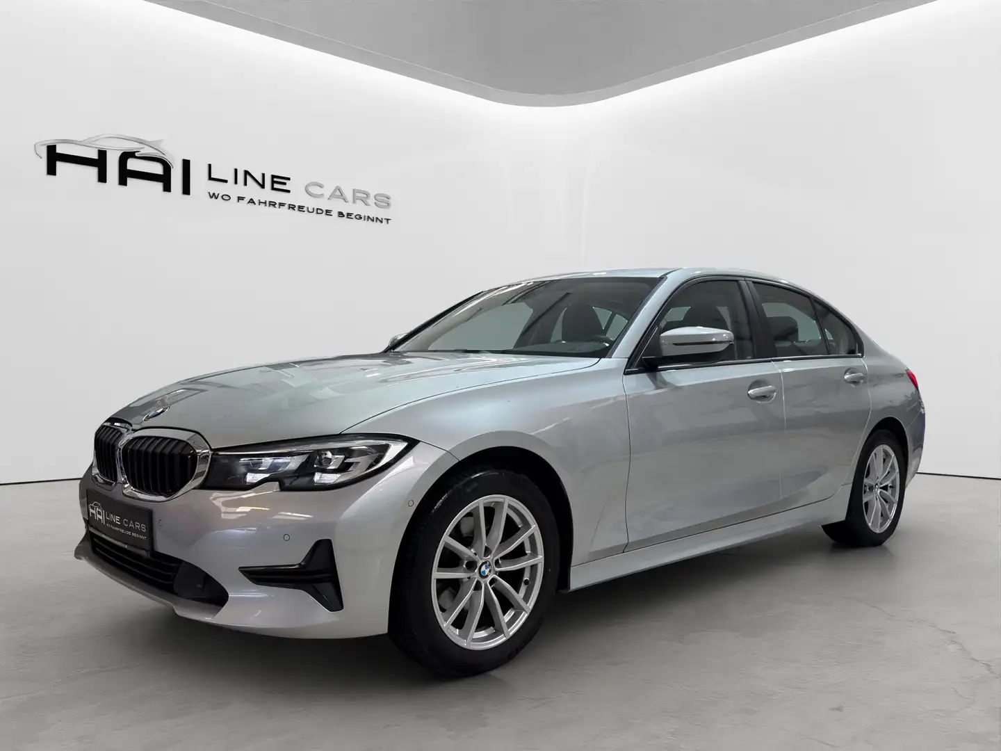 BMW 320 320 d xDrive LED | Kamera | PDC | Sitzheizung Grau - 1