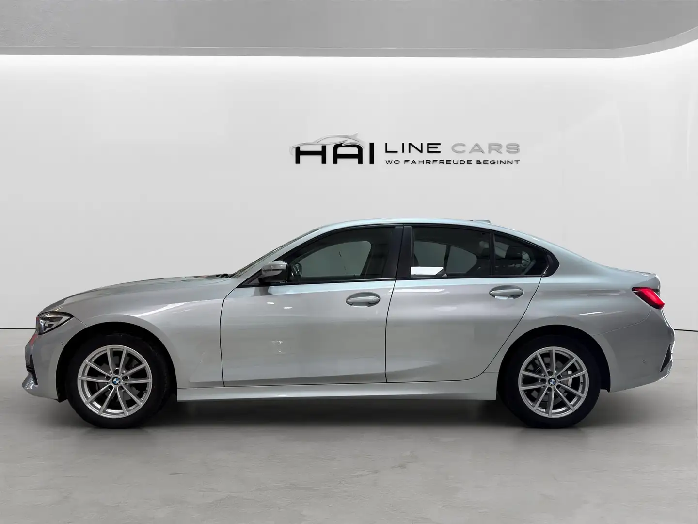BMW 320 320 d xDrive LED | Kamera | PDC | Sitzheizung Grau - 2
