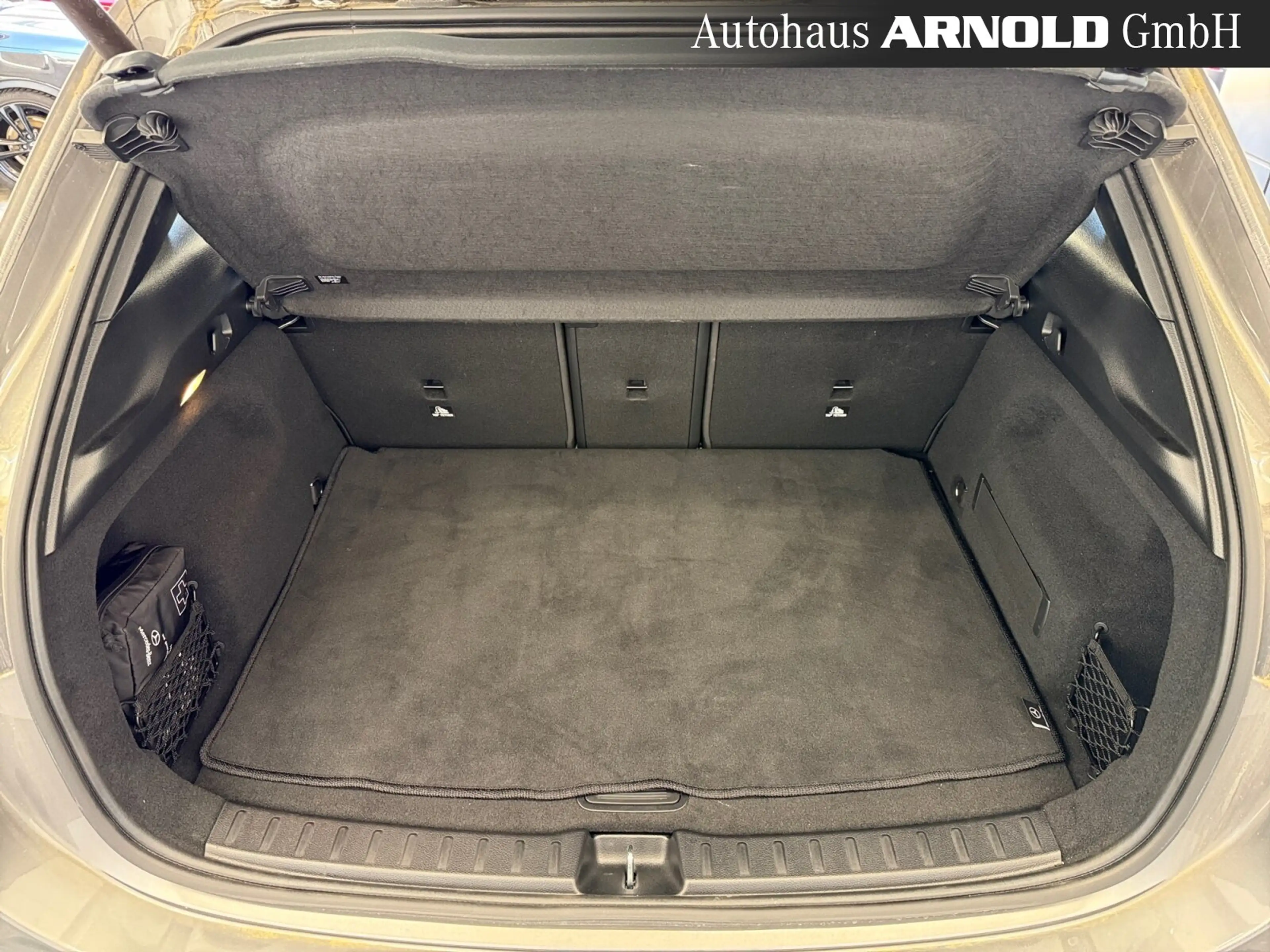 Mercedes-Benz GLA 250 GLA 250 4Matic Progressive el-Klappe LED Kamera BC — photo 13