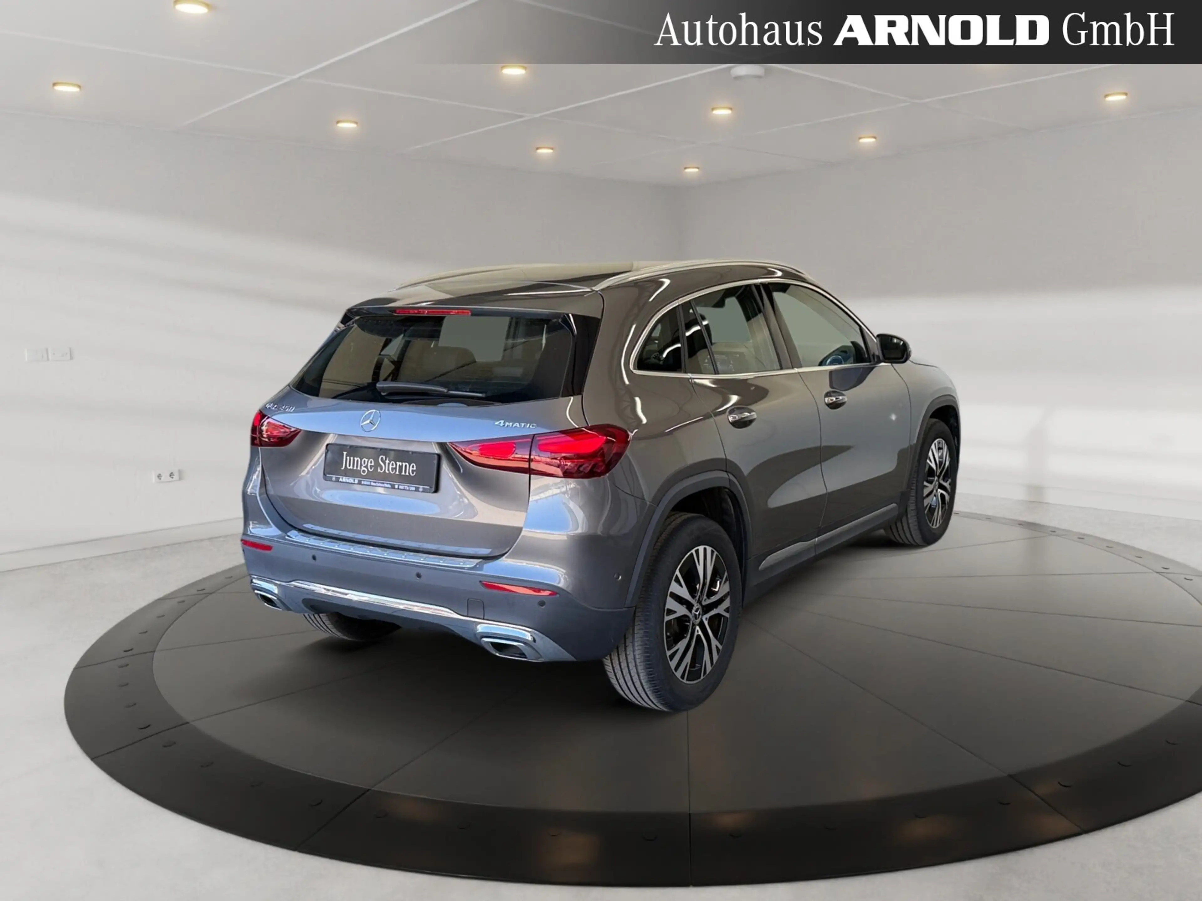Mercedes-Benz GLA 250 GLA 250 4Matic Progressive el-Klappe LED Kamera BC — photo 4