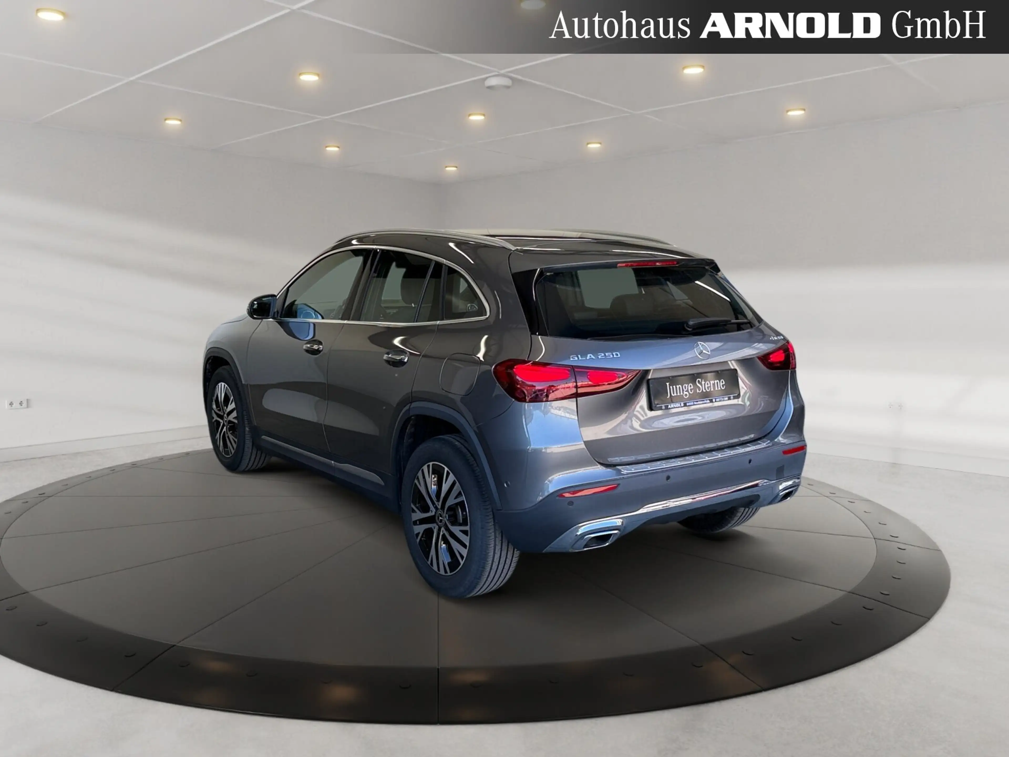 Mercedes-Benz GLA 250 GLA 250 4Matic Progressive el-Klappe LED Kamera BC — photo 3