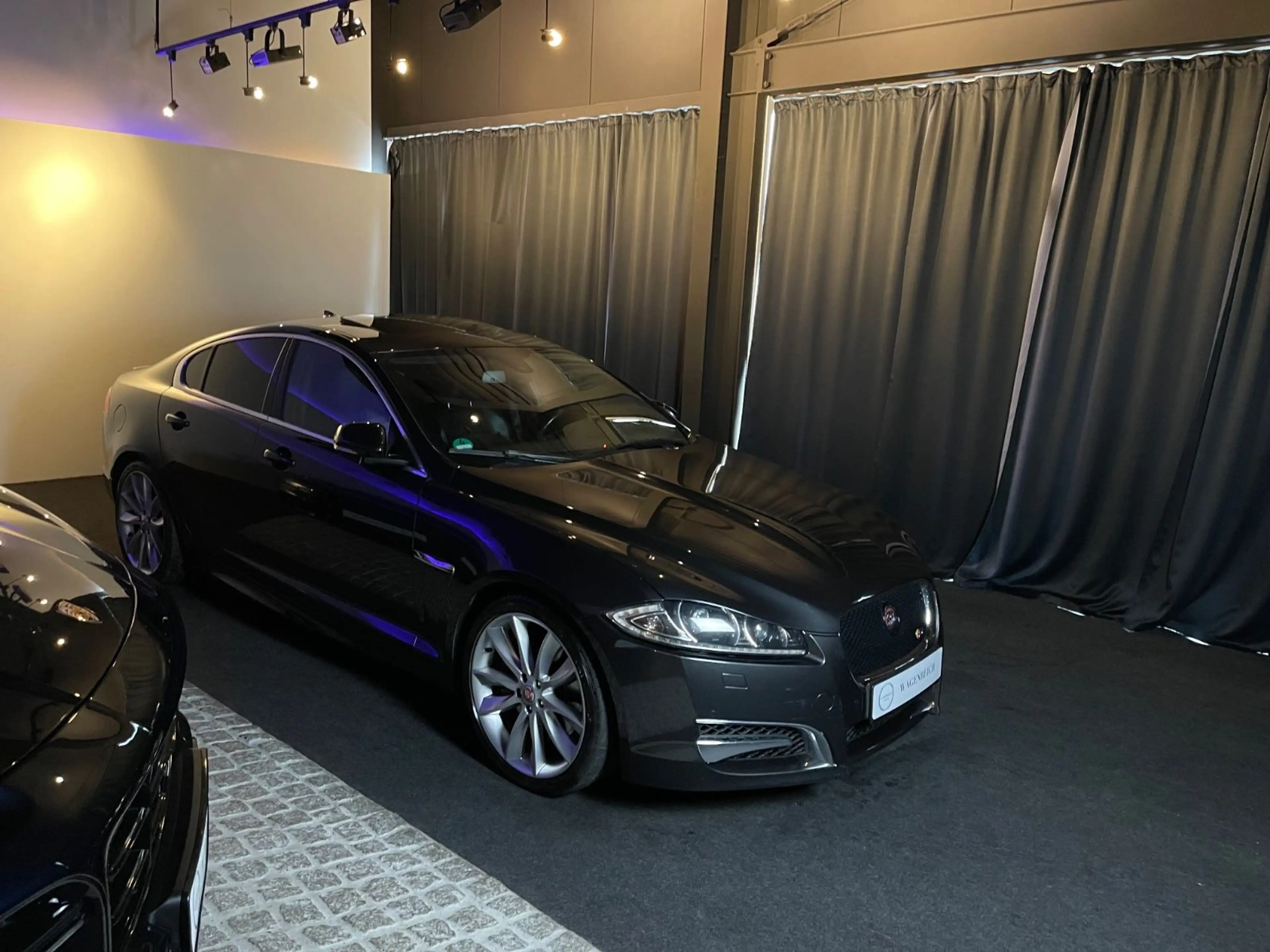Jaguar XF 3.0 L V6 Diesel S