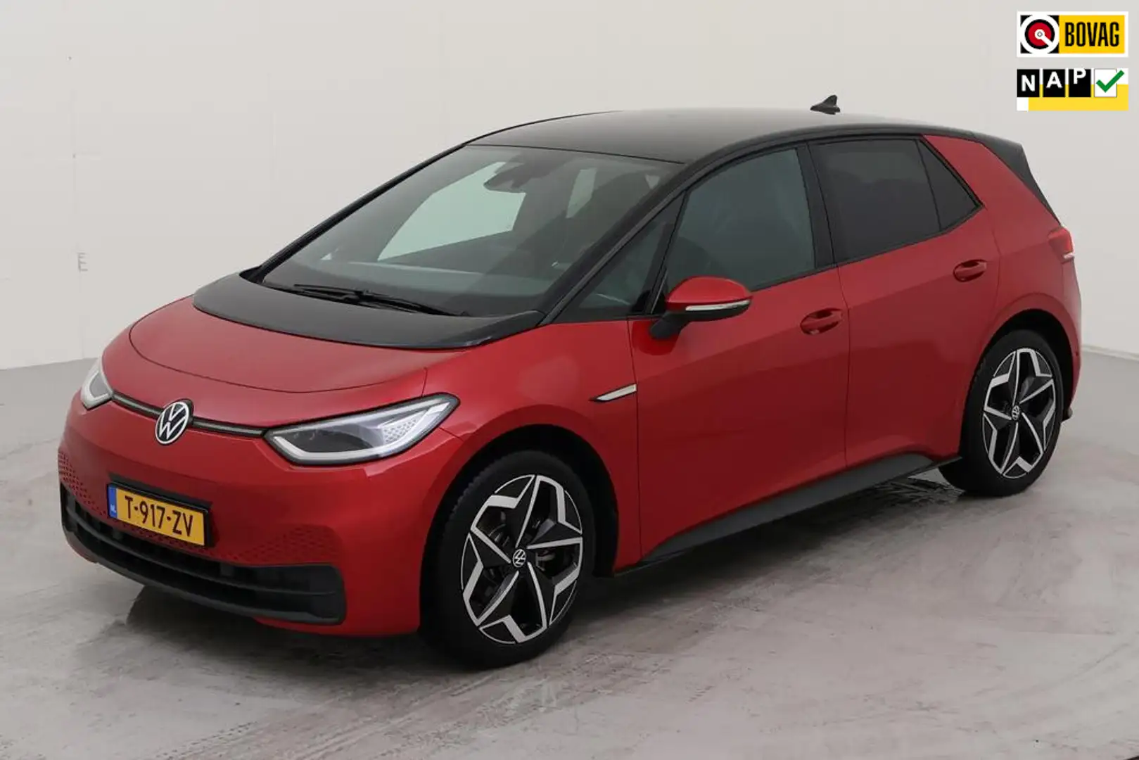 Volkswagen ID.3 Pure 45 kWh SCHAALSTOELEN/IQ LED KOPLAMPEN/CAMERA/ Rood - 1