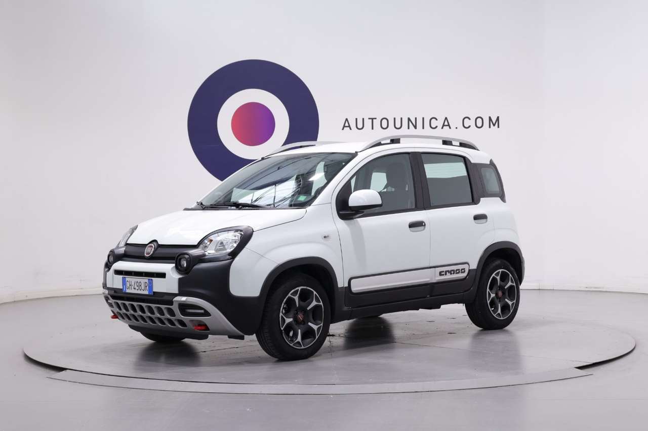Fiat Panda 1.0 FIREFLY S&S HYBRID CITY CROSS NEOPATENTATI