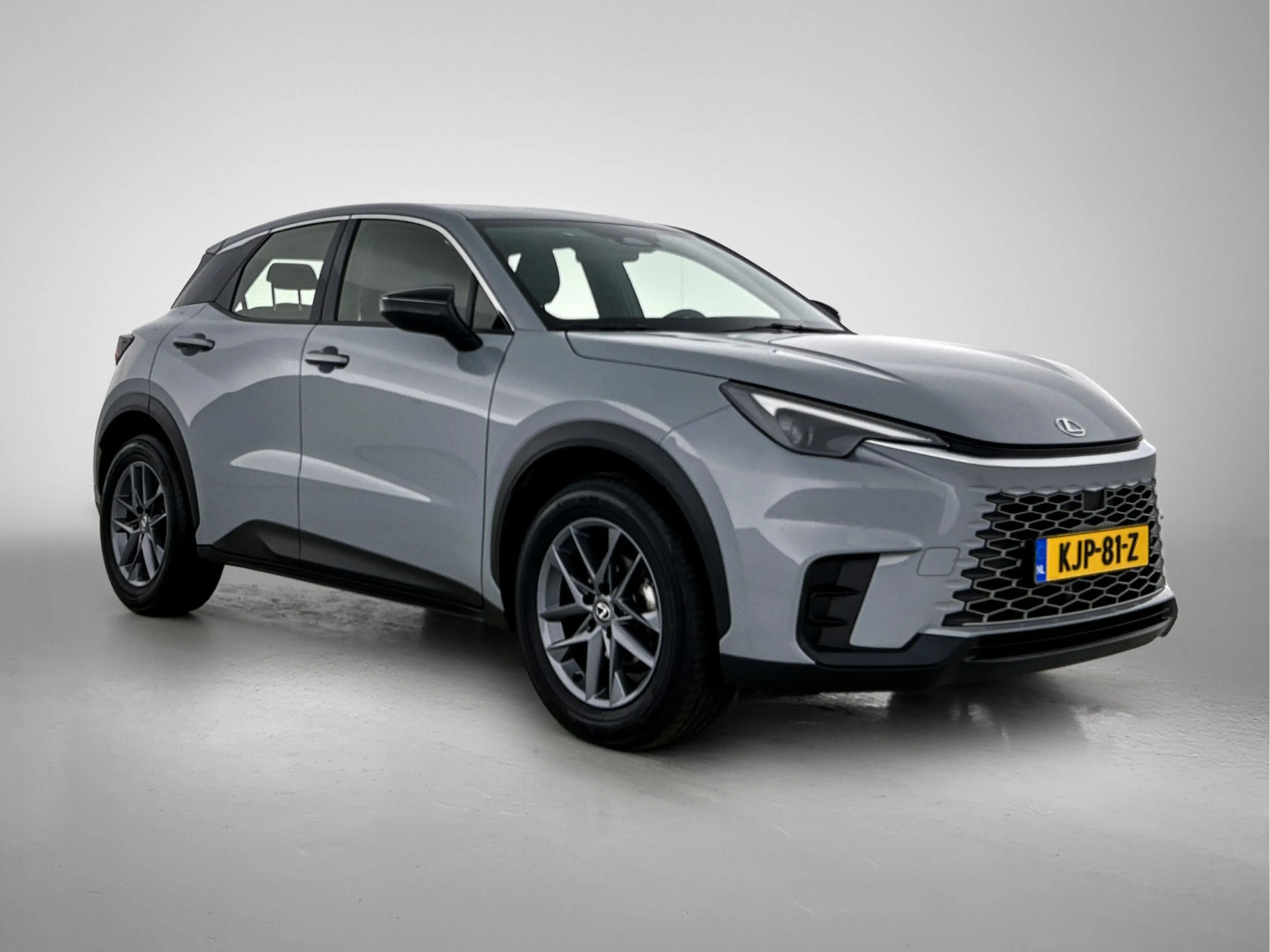 Lexus LBX 2WD | Comfort en Safety pack | — photo 13
