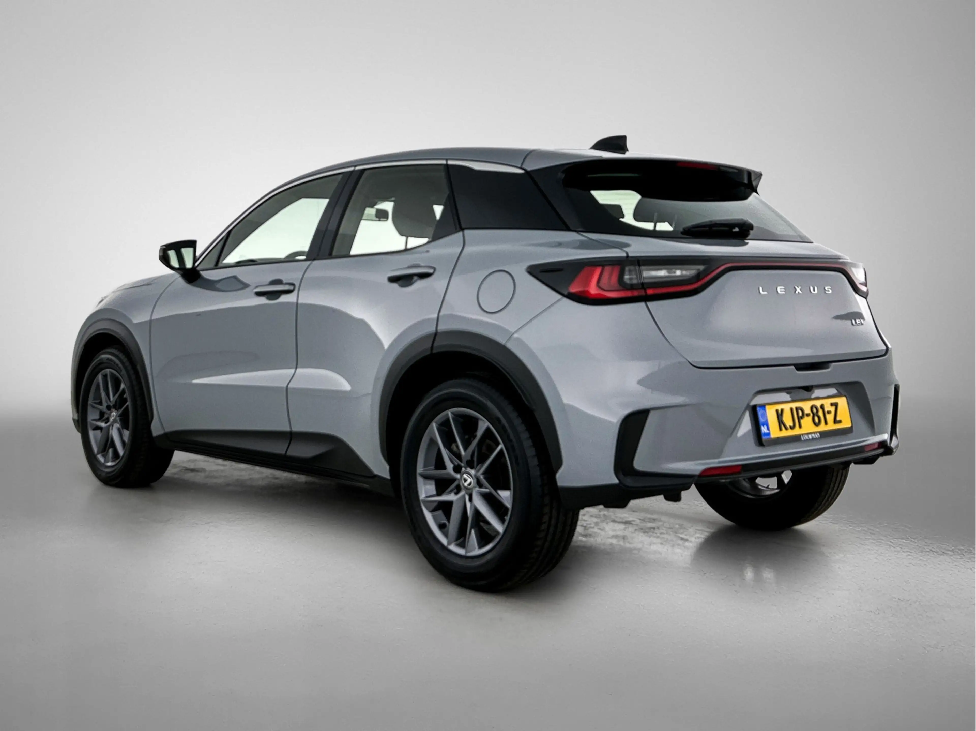 Lexus LBX 2WD | Comfort en Safety pack | — photo 14