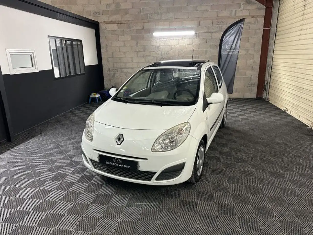 Renault Twingo II 1.2 LEV 16v 75ch Dynamique