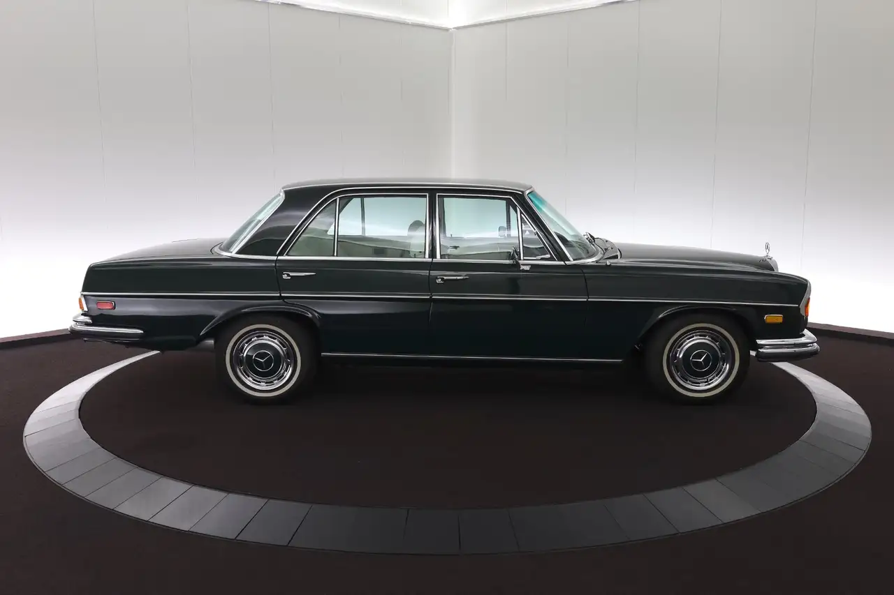 Mercedes-Benz 200 280SE 4.5, foto 6