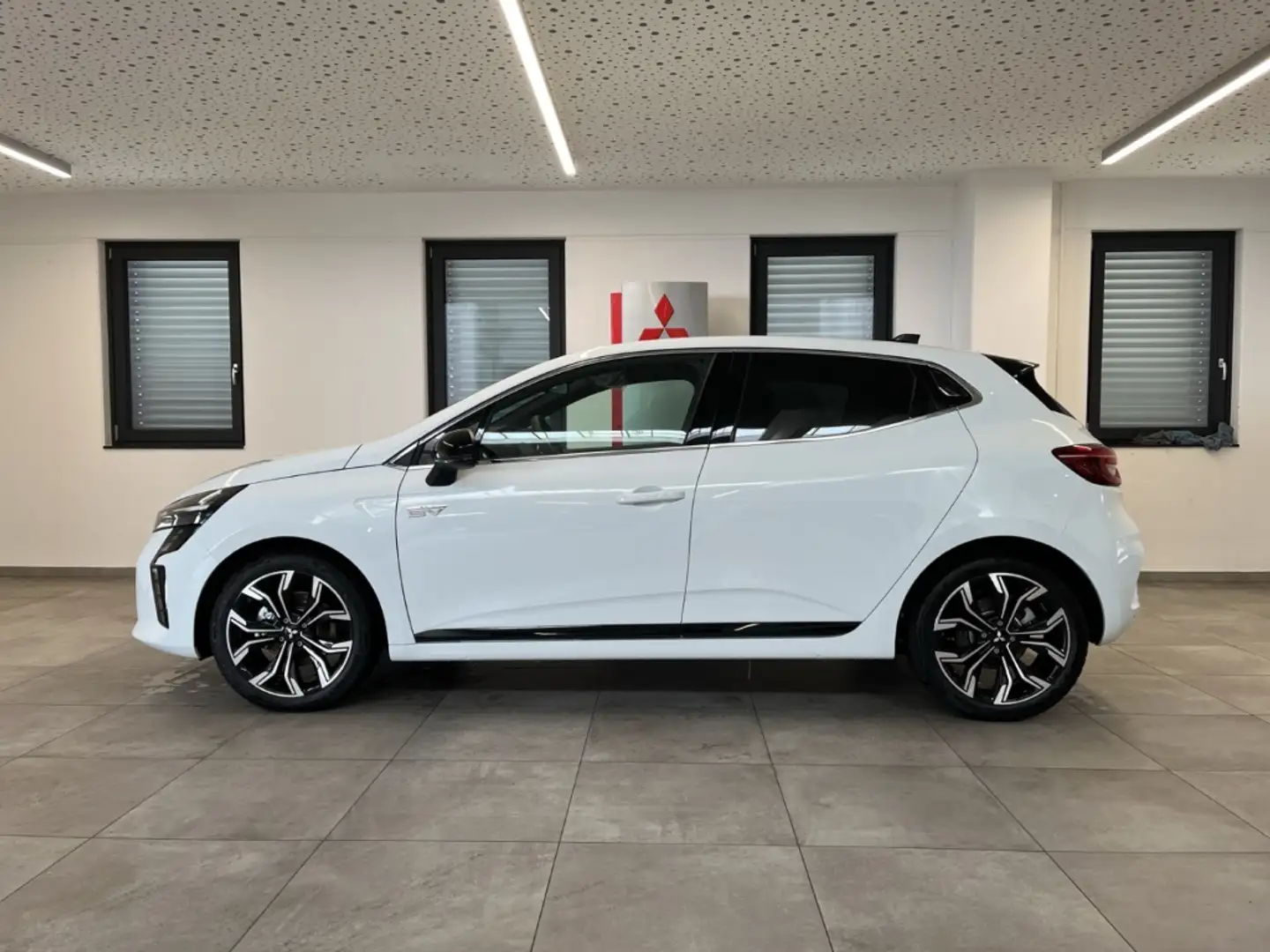 Mitsubishi Colt 1.6 Hybrid Select LED Kamera Navi Klimaauto Weiß - 2