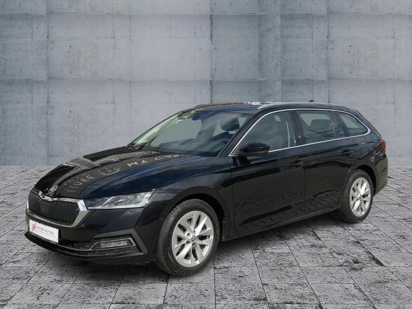 Skoda Octavia Combi 2.0 TDI DSG STYLE MATRIX+NAVI+AHK Nero - 2