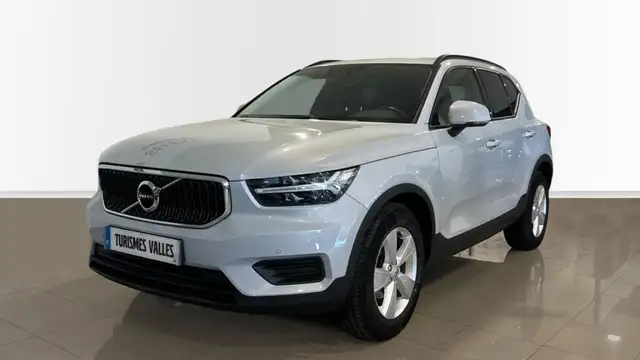 Volvo XC40 T3 Momentum Core